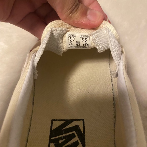 Red checkered vans - Picture 3 of 3